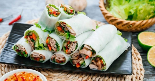 Khám phá nguồn gốc và ý nghĩa của món phở cuốn - - Nấu Cỗ 29