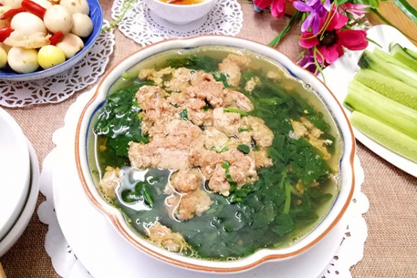 Canh cua mồng tơi ngon ngọt ngày hè